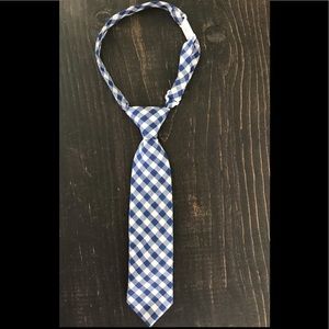 6-18 month blue/white Children’s Place tie